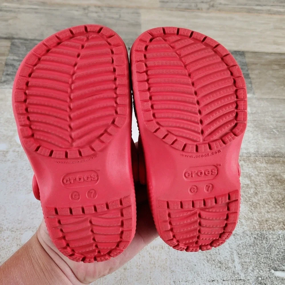 Crocs Classic Clog Kids Sz 7 C7 Red Rubber Round Toe Comfort Slip On Slingback